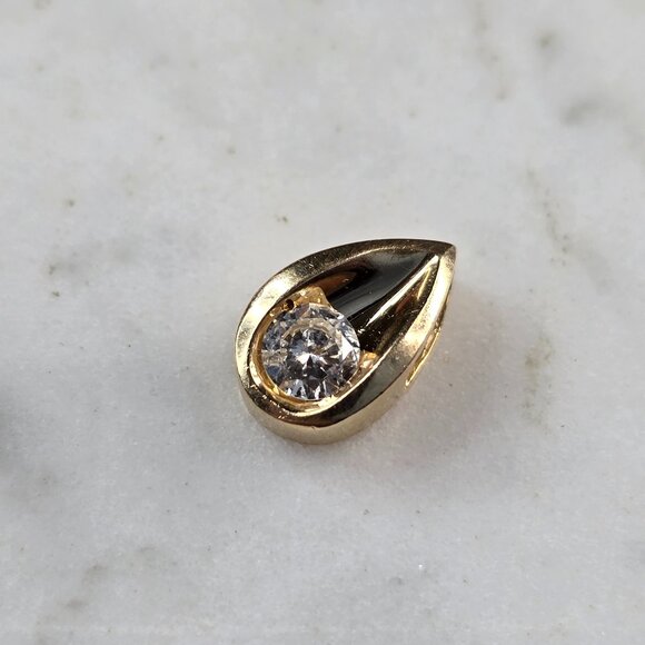 Womens Vintage Estate 14K Gold Tear Drop Diamond Pendant 1.2g E3391